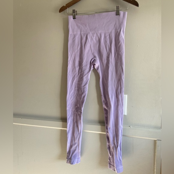 🌸 Ardene 🌸 pastel purple ribbed leggings - Picture 5 of 10
